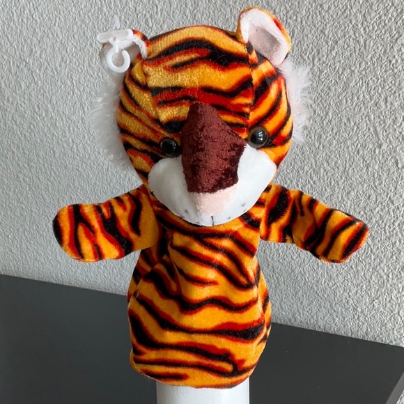 New Tiger Hand Puppet for Boy or Girl - Picture 1 of 5